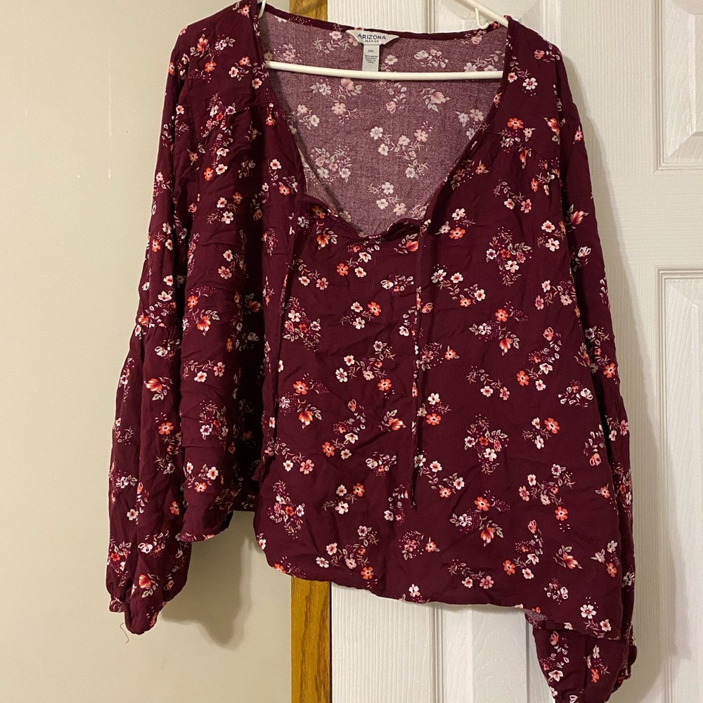 Women’s Shirt.